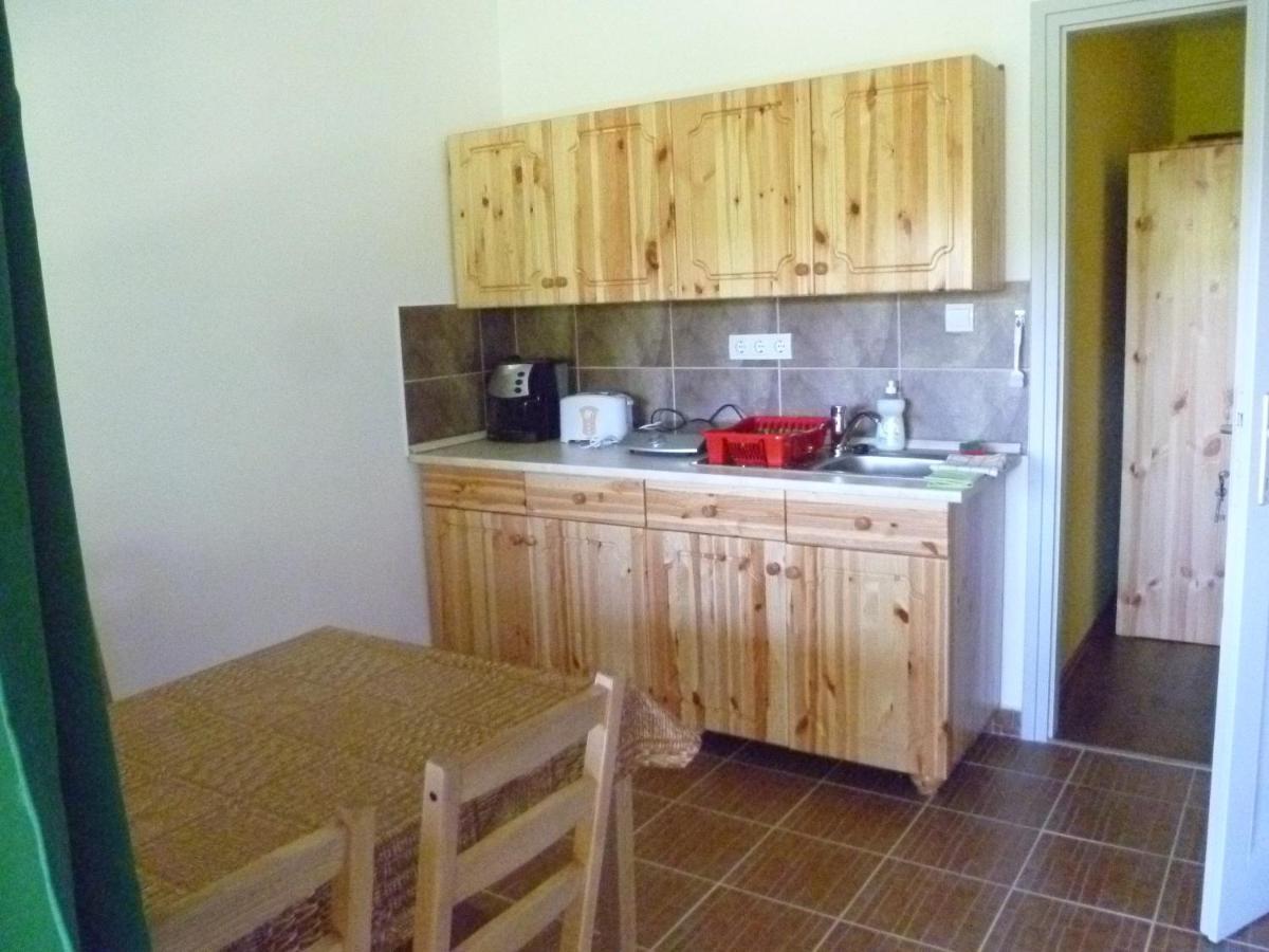 Kisrejtek Apartmanház Lispeszentadorján Kültér fotó
