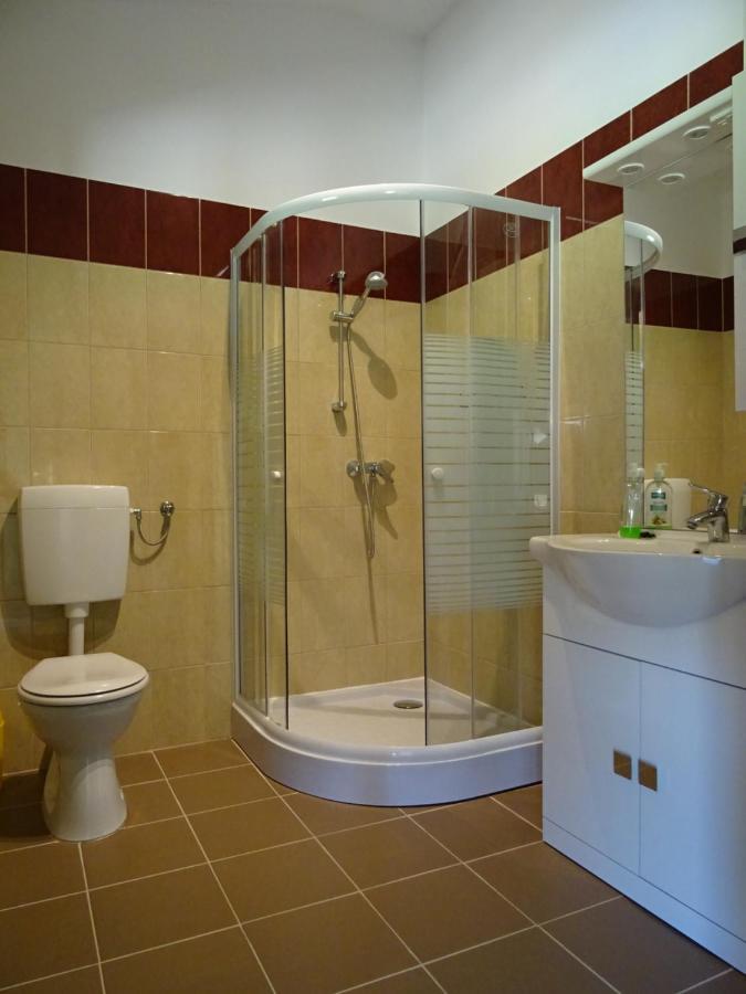 Kisrejtek Apartmanház Lispeszentadorján Kültér fotó